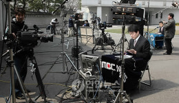 분주한 청와대 보도진