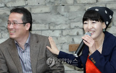 2인극 시간이 흐를수록 두 배우