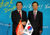 리장춘 만난 박희태 대표