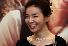 밝게 웃는 박선영