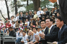 국회서 열린 `책과 함께하는 작은 음악회