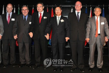 유럽기업인들과 오찬하는 이윤호 지경부 장관