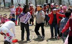 양원초교 1학생 할머니들의 봄 소풍