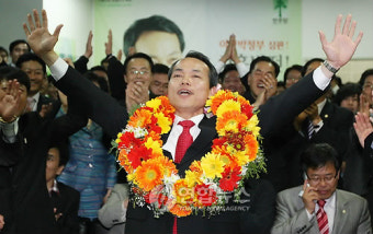 시흥시장 민주당 김윤식 당선자