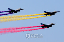 제주 항공우주박물관 축하 비행
