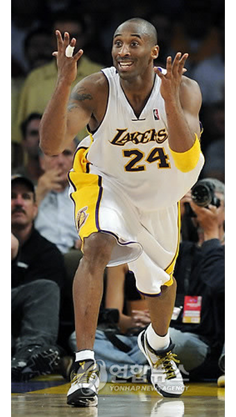 -NBA- LA 레이커스 '덴버 나와라'