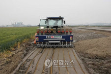 익산서 벼 직파 시연