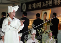 노 전 대통령의 넋을 위로하는 진도 씻김굿