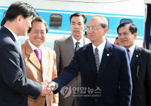  미얀마 떼인 세인 총리 제주 도착