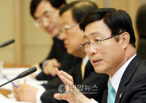 광주 방문한 이윤호 장관