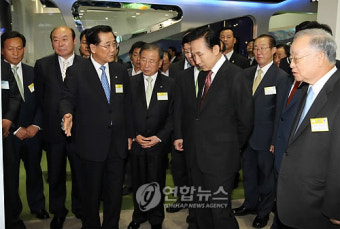 이 대통령 전남 홍보관 관람
