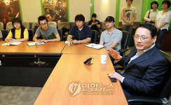 유인촌 문화, 게임업체 현장 방문