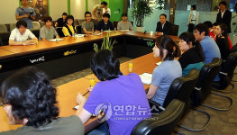 유인촌 문화, 게임업체 현장 방문