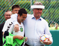 태욱아 오랜만이다