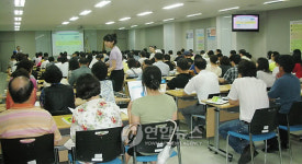 <고용지원센터 곳곳서 실업대란 조짐 감지>(종합)
