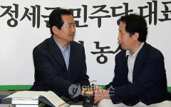 김근태, 정대표 단식농성 격려방문