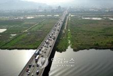 부산 상습정체 낙동대교 가변차로제