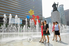 광화문광장과 보험의 꽃