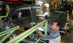 쌍용차 프레스공장 시험 가동