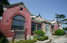 <Weekly Travel> 일제강점기 수탈의 흔적이 남아 있는 항구도시, 군산