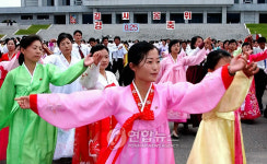 북 청년학생 경축무도회