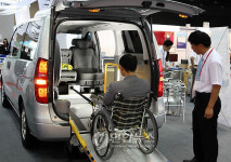 장애인용 특수 차량