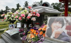 故최진실 유해 갑산공원에 다시 안치