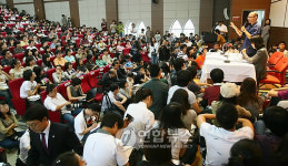 소설 개미의 베르나르 베르베르 특별강연회