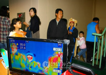 발열측정기 설치된 강릉종합운동장