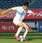 포항 스틸러스 유창현 드리블
