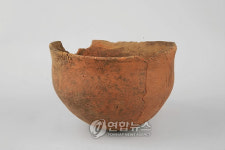부산 신항 공사장서 신석기 유적 출토