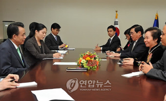 한총리 베트남 국가 부주석 접견