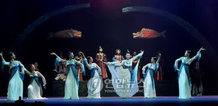 춤으로 풀어낸 신비의 왕국, 가야