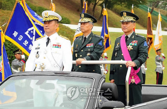 육군 참모총장 이.취임식