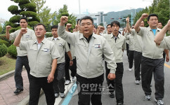중도실리 현대차노조 위원장 15년만에 탄생(종합)