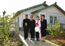 北김정일, 황북 협동농장 현지지도