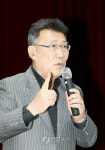 강연하는 하일성 해설가