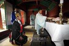 <카메라뉴스> 온조대왕 기리는 숭렬전 제향
