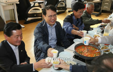 청와대 대통령실 `농촌을 살립시다