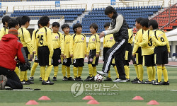 홍명보 감독 축구 클리닉