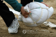 환경미화원 공채에 고학력자 대거 지원