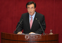 대정부질문하는 김태원 의원