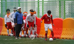 인천 연수구에 시각장애인 전용 축구장 개장