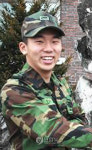 병사에서 장교의 길로..왕현석 일병