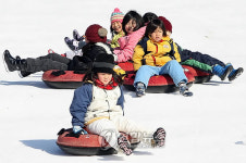 어린이회관 눈썰매장 개장