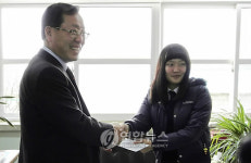 자수성가 송공석 사장, 강화교동고에 장학금 전달