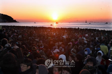 부산 해운대 30만 해맞이 인파