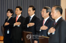 이 대통령 국무회의 참석