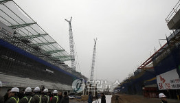 분주한 영암 F1 국제자동차 경주장