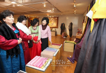 <카메라뉴스>천연염색이 명품 수준이네요